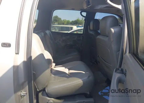 2005 Chevrolet Suburban 1500 Lt из США, поврежденный, VIN 3GNFK16Z85G188373